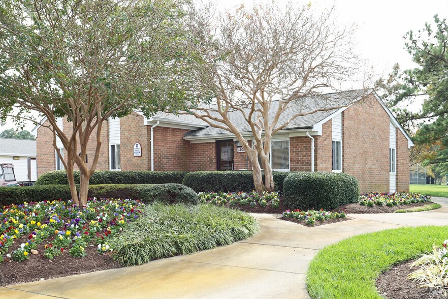 Harpers Square Apartments Rentals Virginia Beach, VA