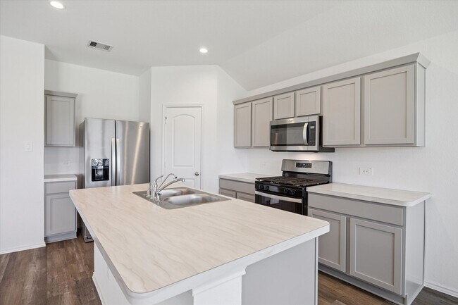 Foto del edificio - 24725 Mountain Tree Dr