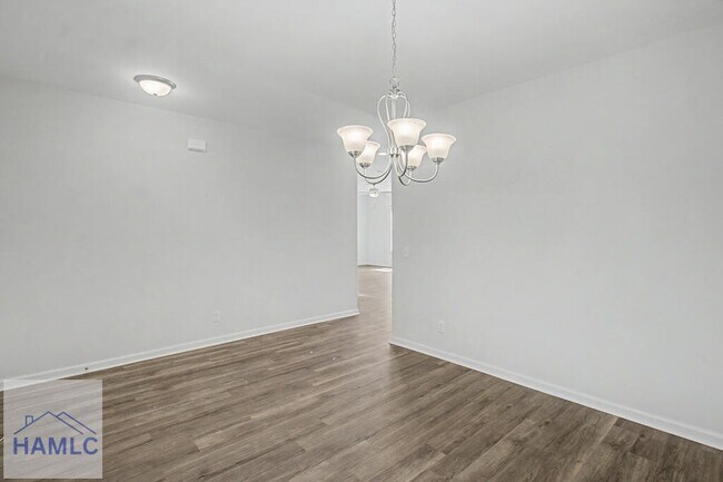 Building Photo - 274 Renwick Lp