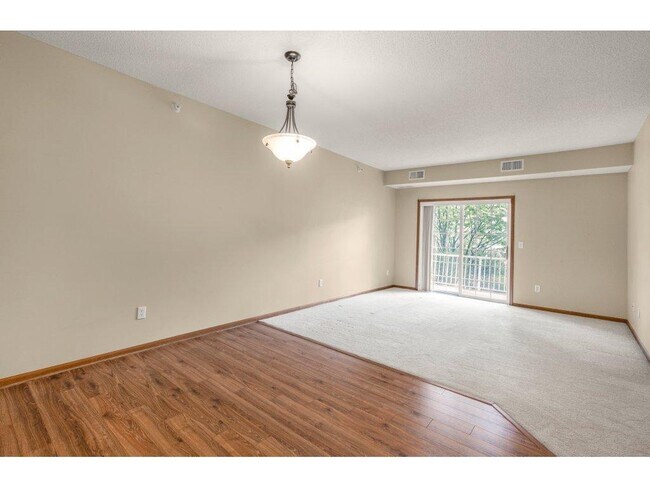 Building Photo - 114200 Hundertmark Rd W