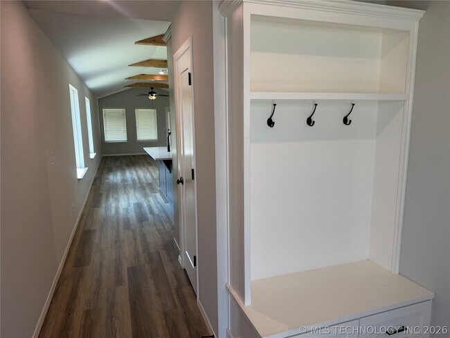 Foto del edificio - 1640 E 140th Pl