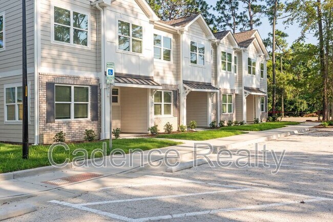 Building Photo - 1745 Perimeter Lp