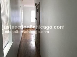 Building Photo - 6146 S King Dr