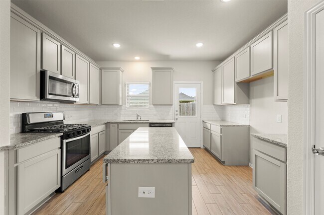 Building Photo - 31322 Conover Dr