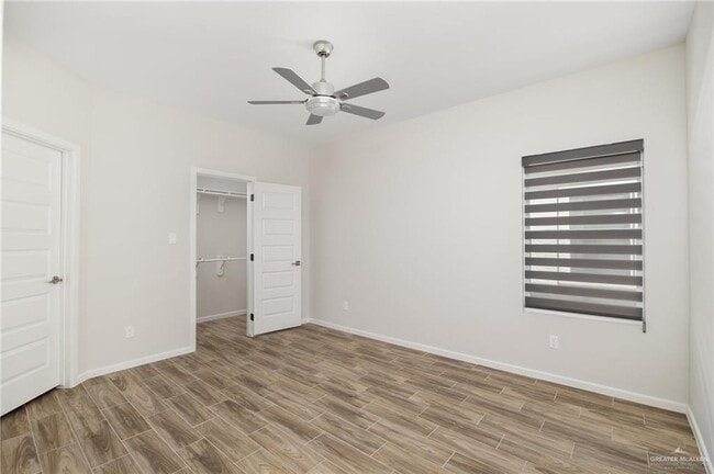 Building Photo - 907 Clarence Drive
