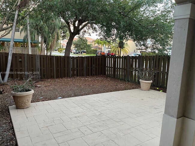 Building Photo - 977 SW 153rd Path