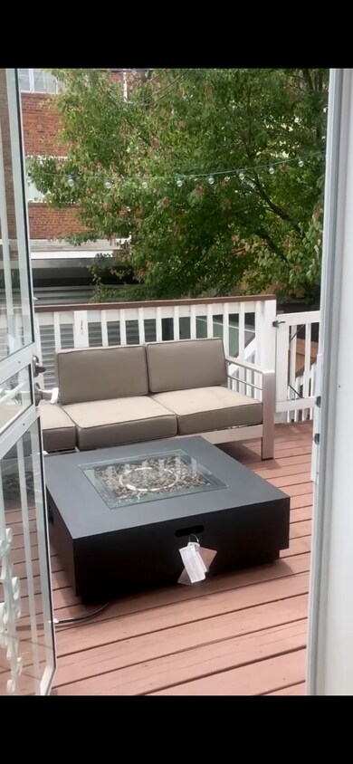Foto del edificio - 1412 Oak St NW