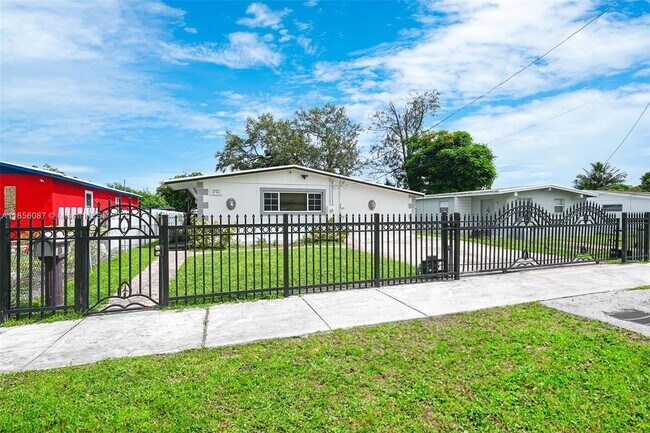 Foto del edificio - 1771 NW 152nd Terrace