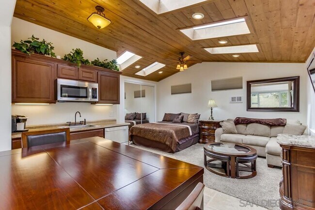 Foto del edificio - 2377 Linwood St