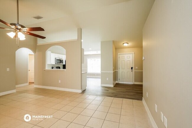 Building Photo - 2666 Malibu Ln