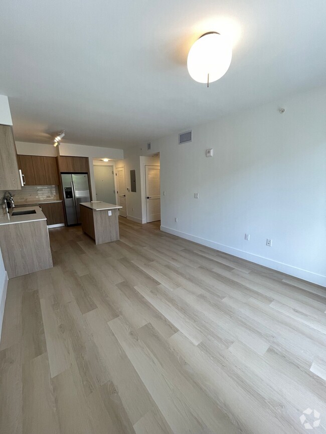 Building Photo - 2377 NE 183rd Ter