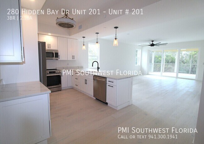 Foto del edificio - 280 Hidden Bay Dr