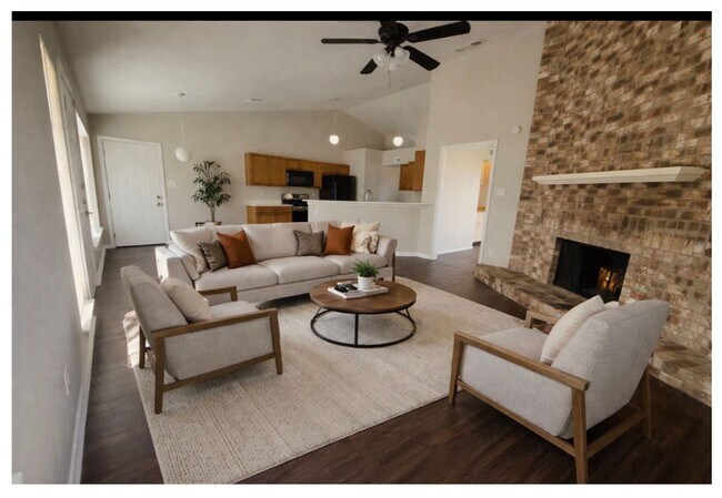 Building Photo - Beautiful 3 Bed / 2 Bath Home with Two Living Areas and Fenced Yard in Cedar Hill | AVAILABLE NOW
