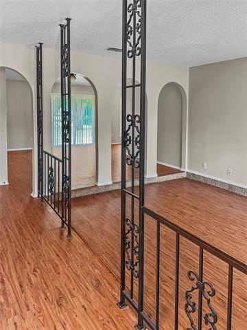 Building Photo - 309 Quail Creek Dr