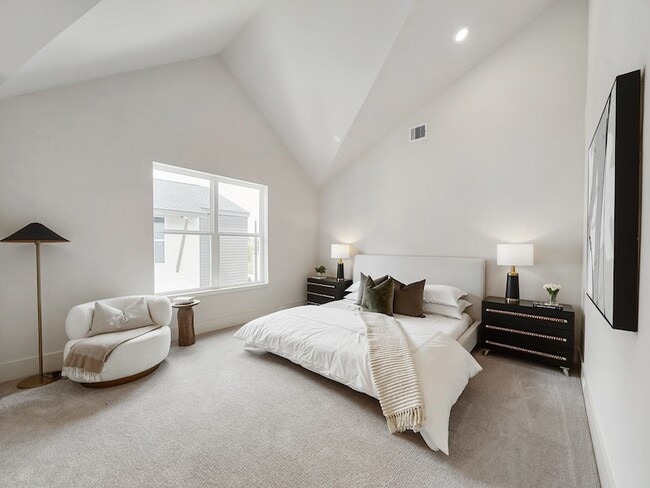 Photo - 861 Rachel St House