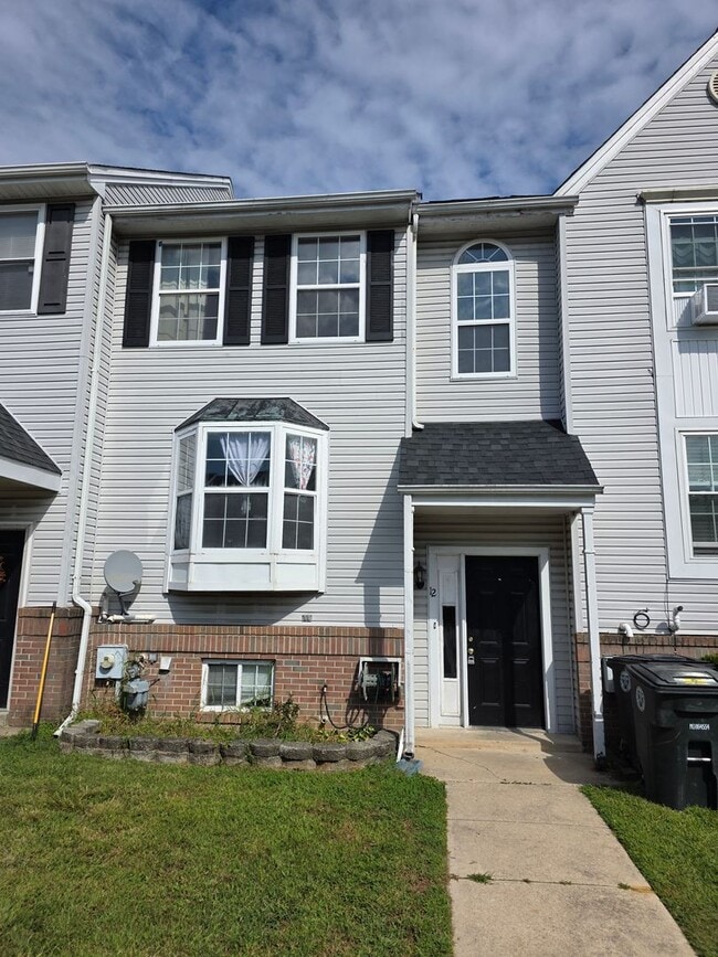 Building Photo - Townhouse in Newark/Bear Area