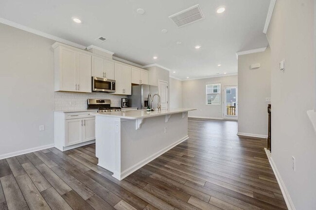Building Photo - Like new near downtown Wake Forest! First ...