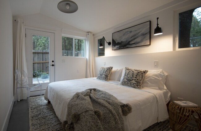 Foto del edificio - 12702 Butterfly Dr