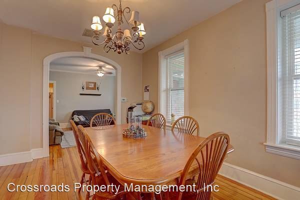 Foto del edificio - 3 br, 2 bath House - 201 W Main Street