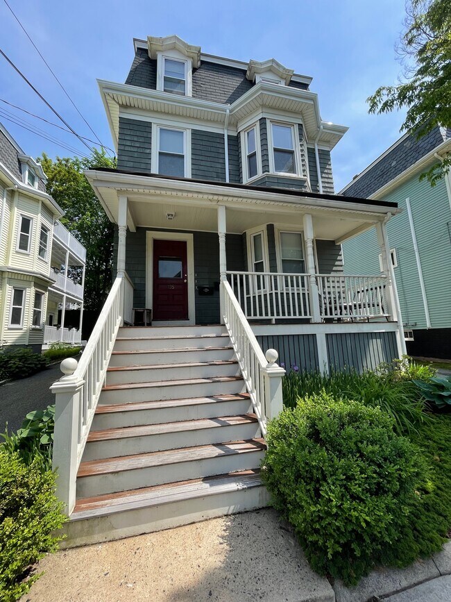 Building Photo - 135 Morrison Ave
