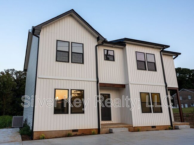 Foto del edificio - 1985 US-411