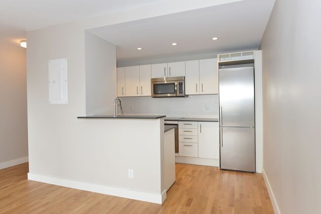 Building Photo - 111 Lawton Blvd