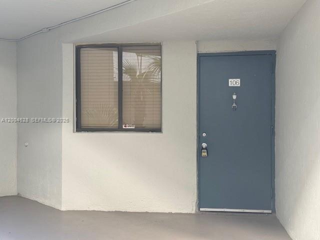 Foto del edificio - 8215 SW 152nd Ave