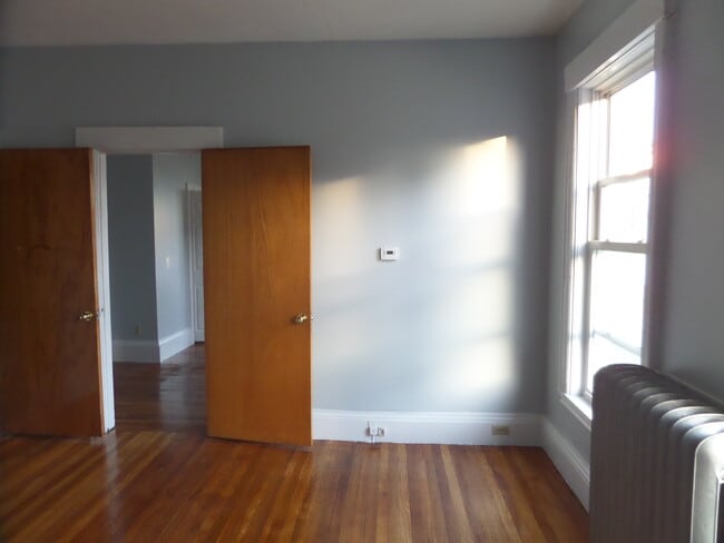 Building Photo - 46 Tappan St