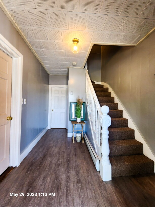 Main entrance to unit - 662 Boston St