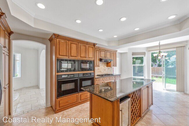 Building Photo - 5 br, 3 bath House - 6086 Eaglecrest Drive