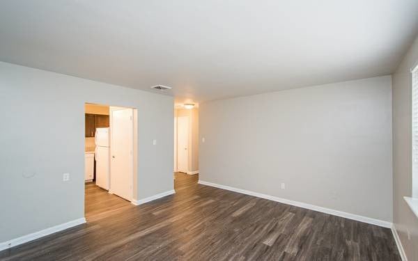 Building Photo - Brookmont