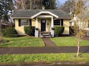 Building Photo - 9119 N McKenna Ave
