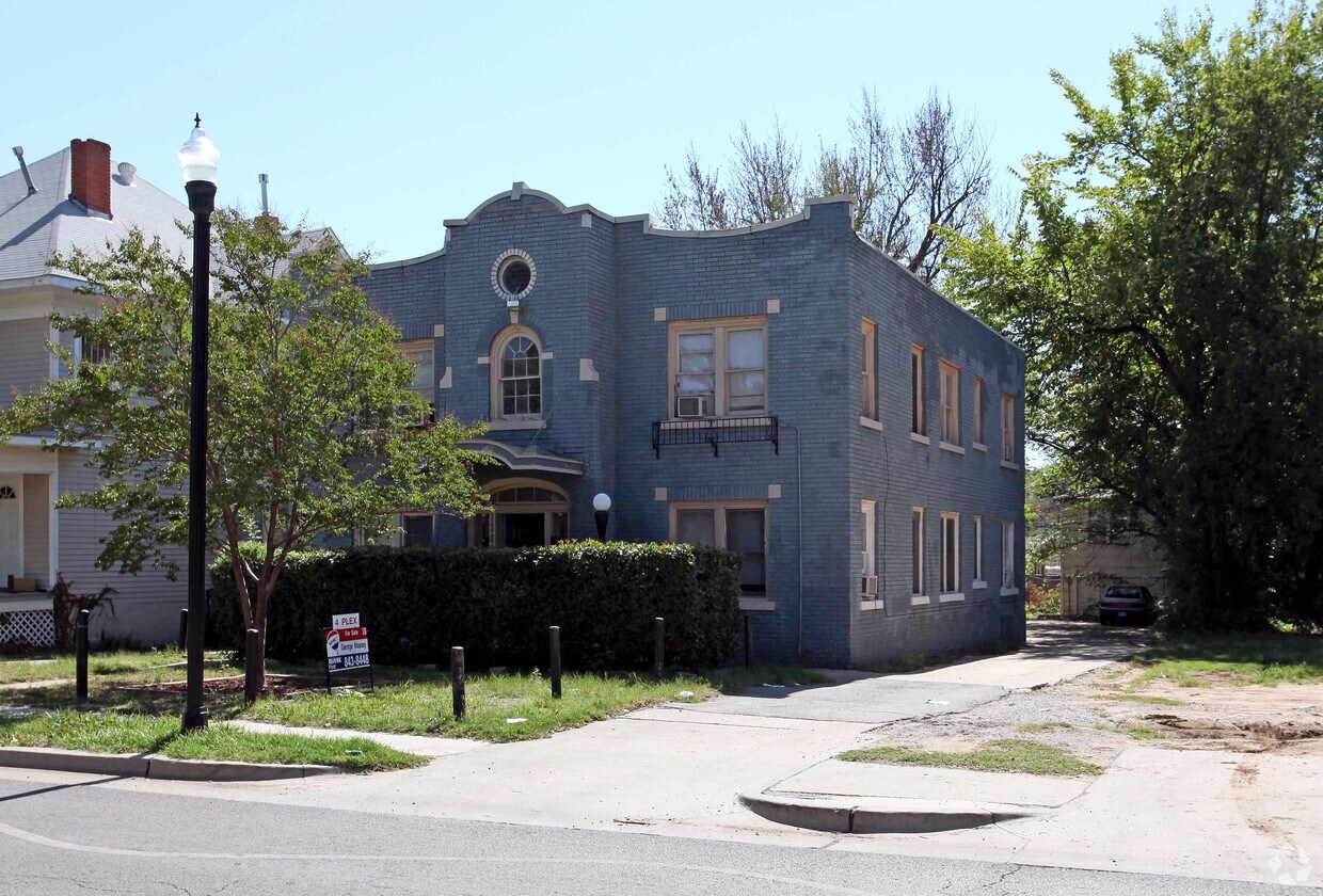 Building Photo - 1308 NW 16th St