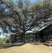 Building Photo - 509 Cedar Dr