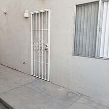 Building Photo - 4124 Parker Ave