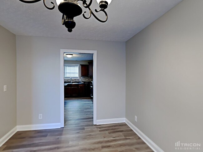 Foto del edificio - 3515 Oak Creek Drive Clarksville TN