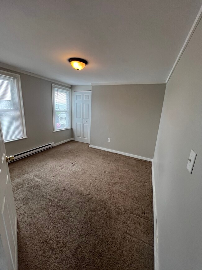 Building Photo - 1020 McAlpine St