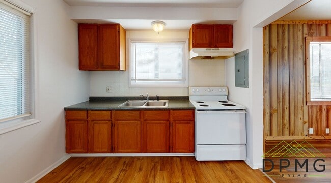 Building Photo - 2915 S Catherine St