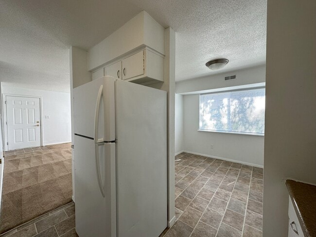 Foto del edificio - Courtyard Apartments