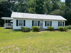 Building Photo - 2548 British Rd