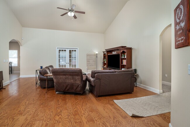 Foto del edificio - 12808 Merial Waters Pass