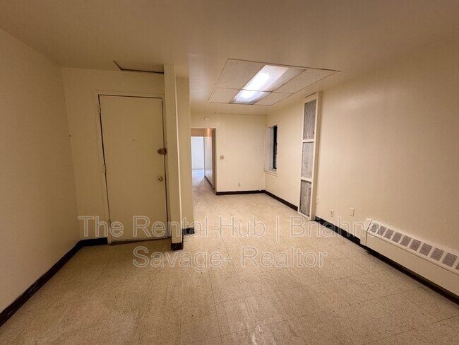 Foto del edificio - 4 Van Cortlandt Park Ave