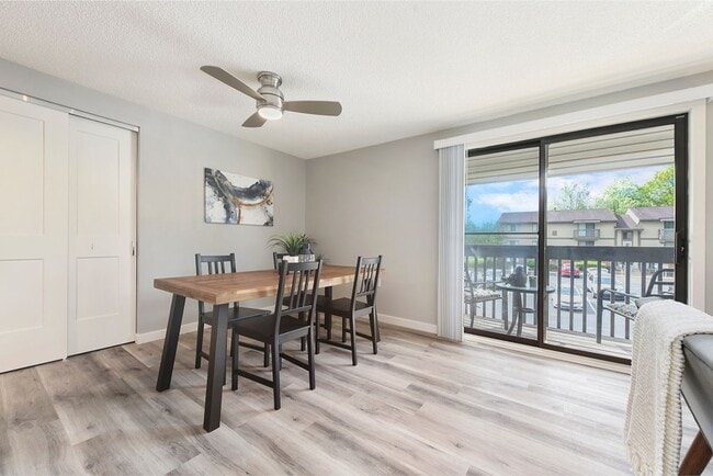 Interior Photo - OakWood Park -- No up-front security deposit required!