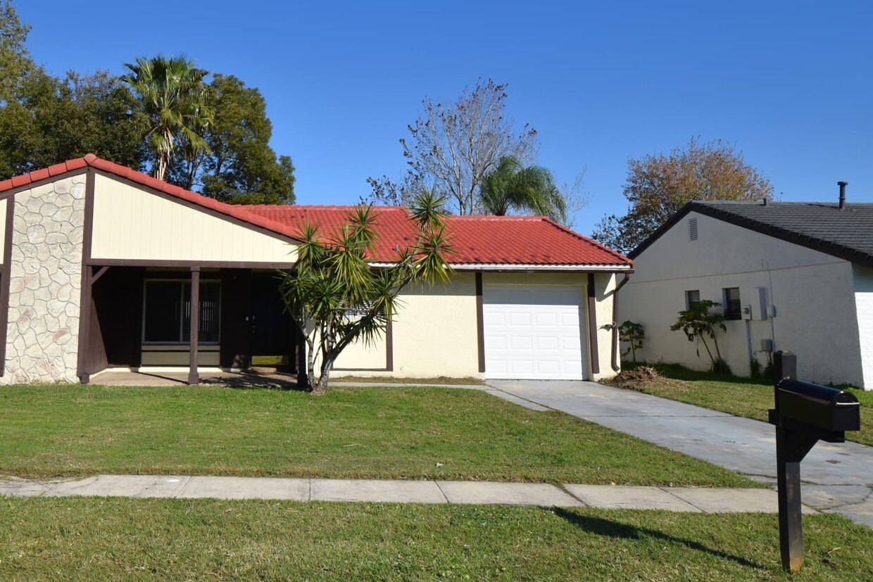 Foto principal - 10119 Musket Ln