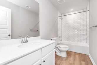 Building Photo - 27106 Bahia Grove Dr