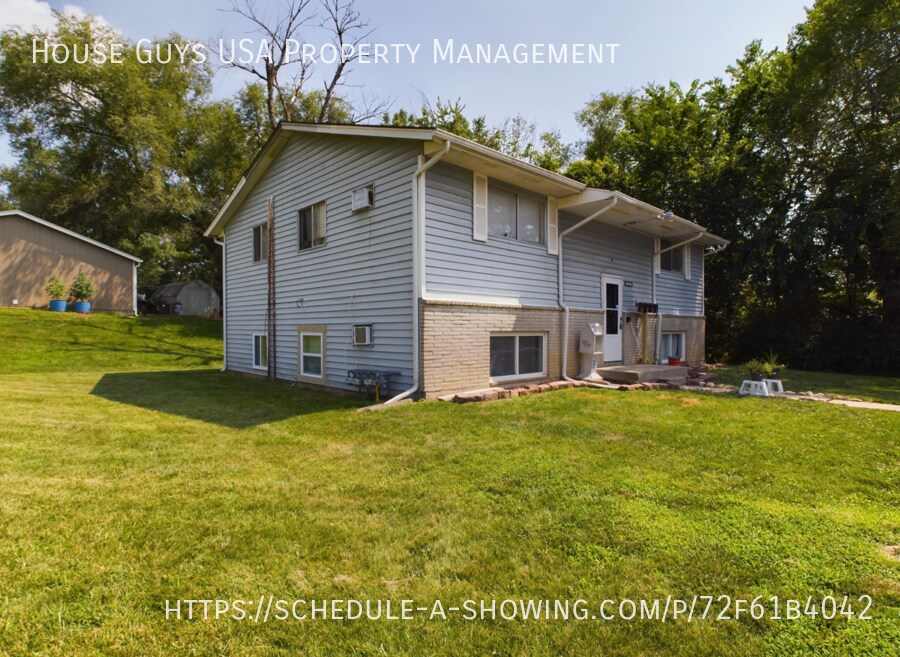 Foto principal - 15411 Barat Ave