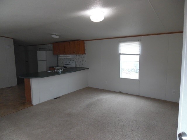 Foto del edificio - Exclusively Offered by Muse Realty LLC