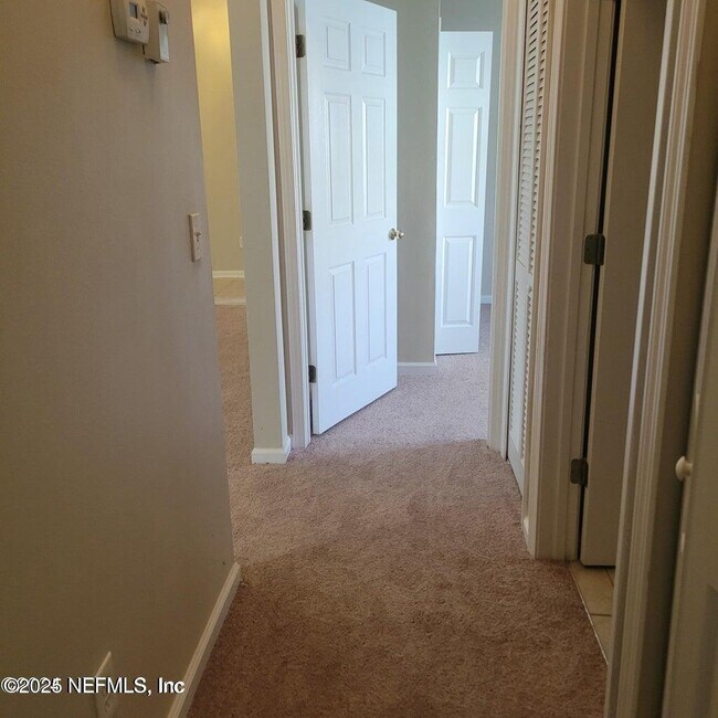 Foto del edificio - 7053 Snowy Canyon Dr