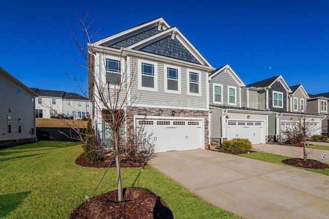 Building Photo - 124 Royal Star Way