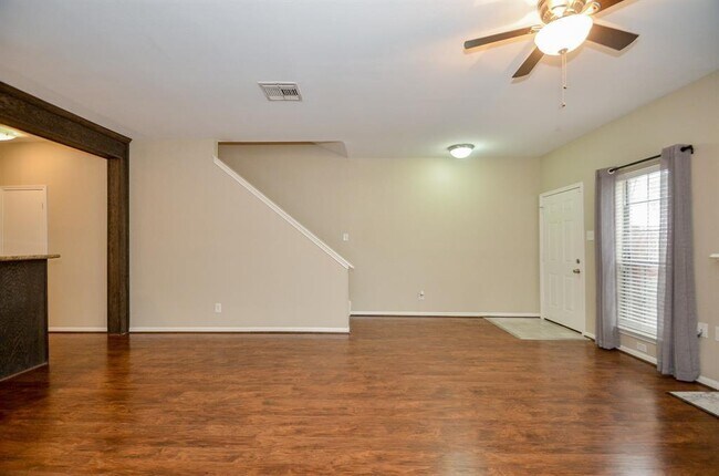 Building Photo - 8075 El Mundo St